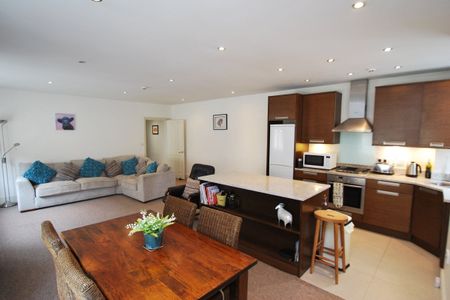 Sutcliffe House, London Road, Bath - Photo 3