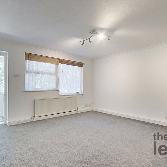2 bedroom maisonette to rent - Photo 1