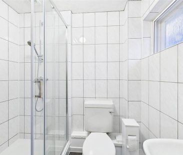 2 bedroom bungalow to rent - Photo 2