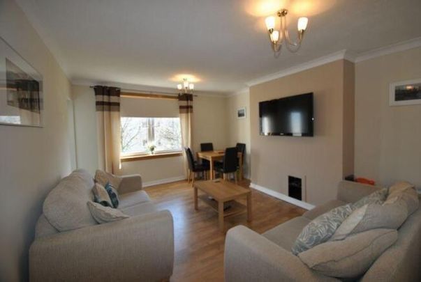 2 bedroom flat to rent - Photo 1