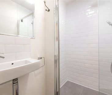 3 bedroom flat to rent - Photo 3