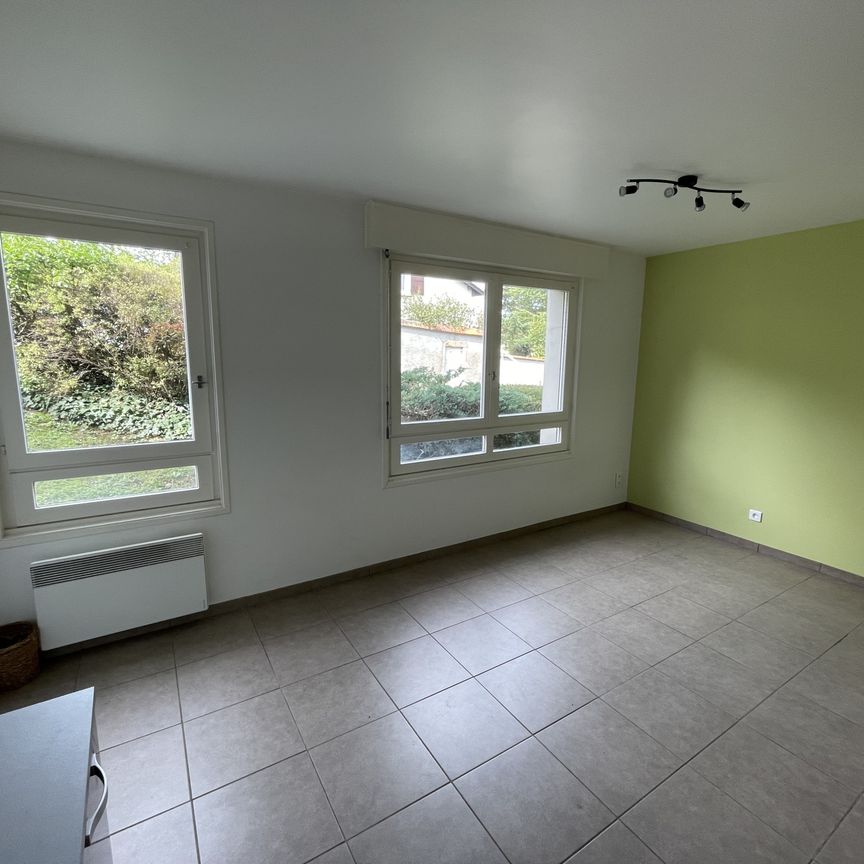 Location Appartement 1 pièce 23m² BRIOUDE 43100 - Photo 1