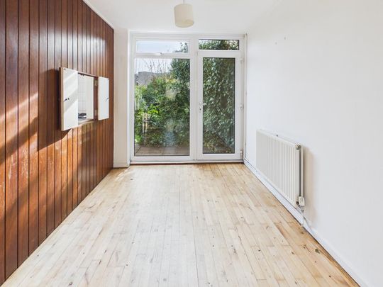 3 bedroom terraced house to rent - Photo 1