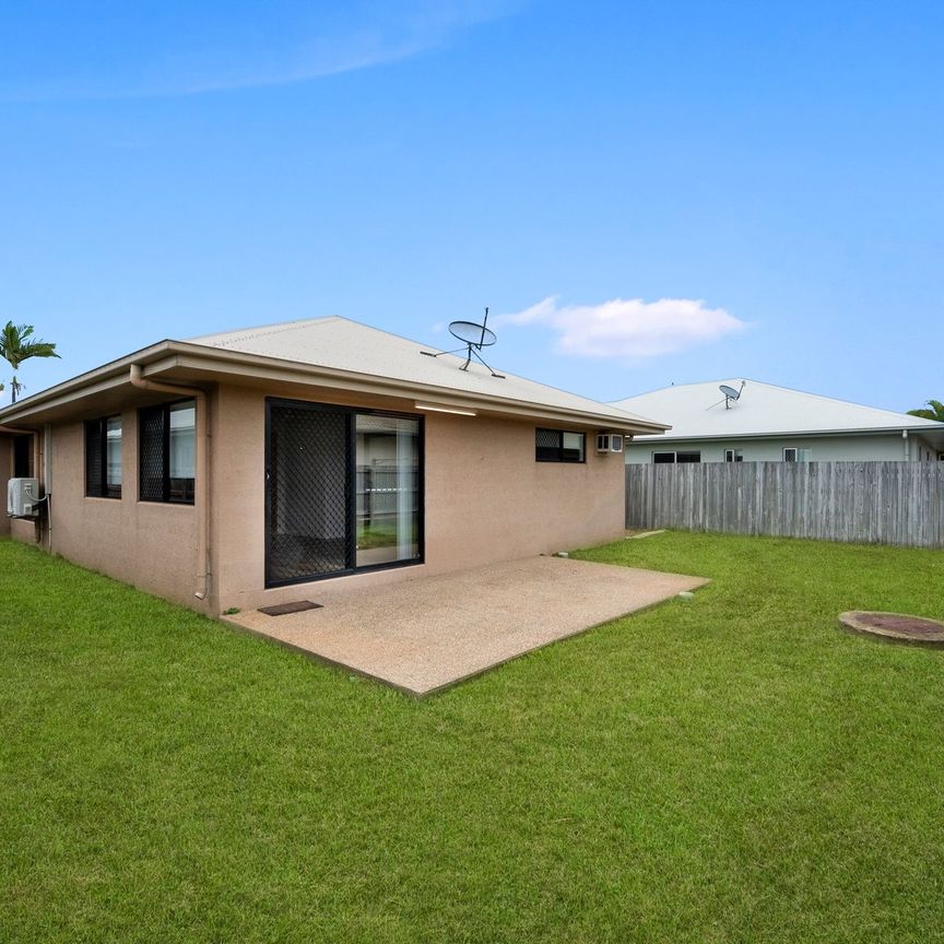 Four Bedroom Family Home! - Photo 1