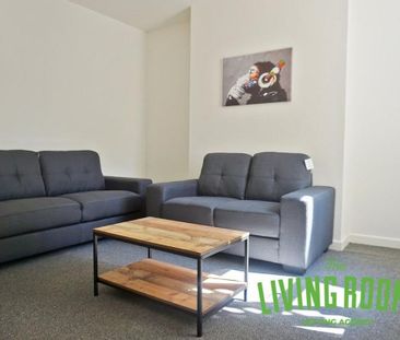 6 bedroom house to rent - Photo 2