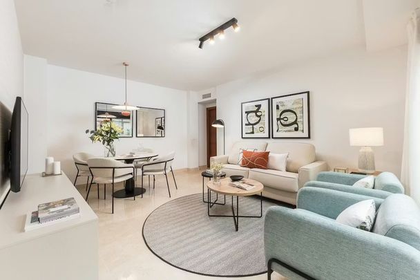 Pasaje Heredia, Málaga, Andalusia 29008 - Photo 1