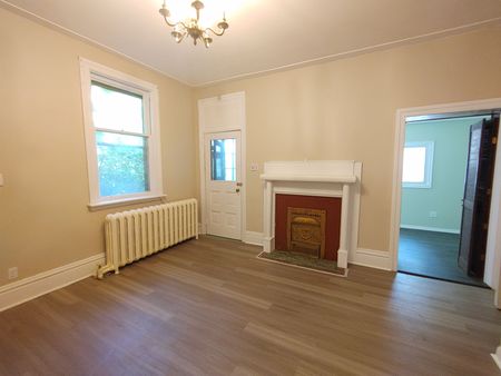 For Lease - 15 Sherman Avenue, Hamilton, Ontario - Photo 5