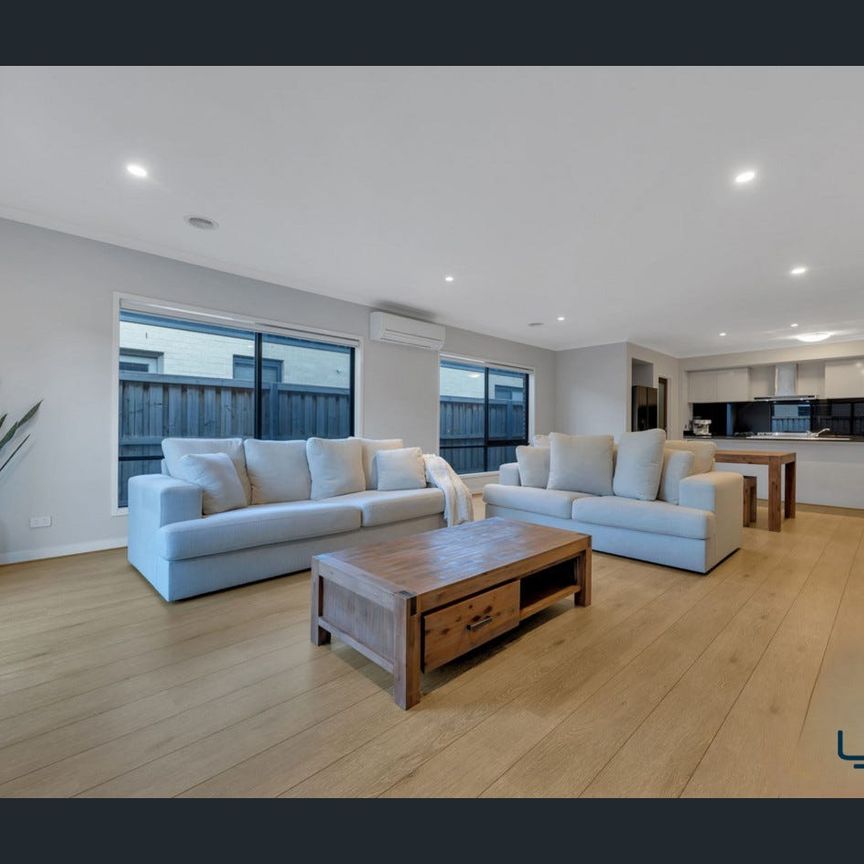 A Perfect Fusion of Modern Style and Family Comfort!! - Photo 1