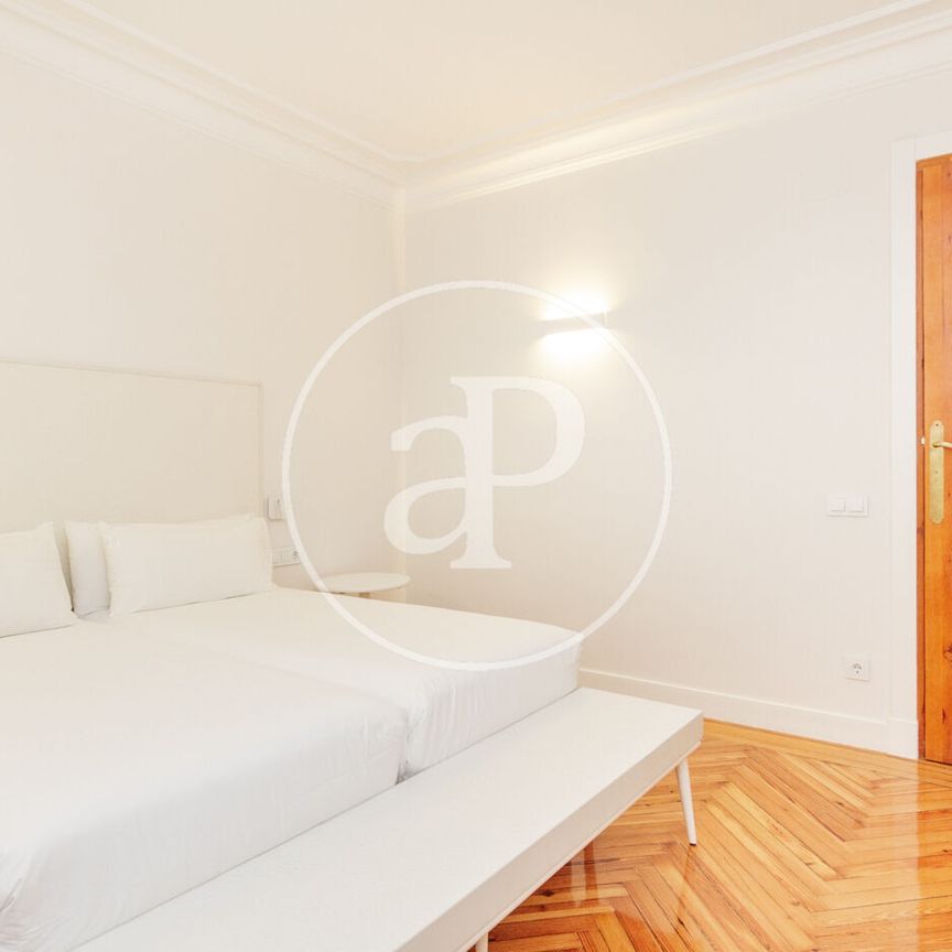 Flat for rent in Sol (Madrid) - Photo 1