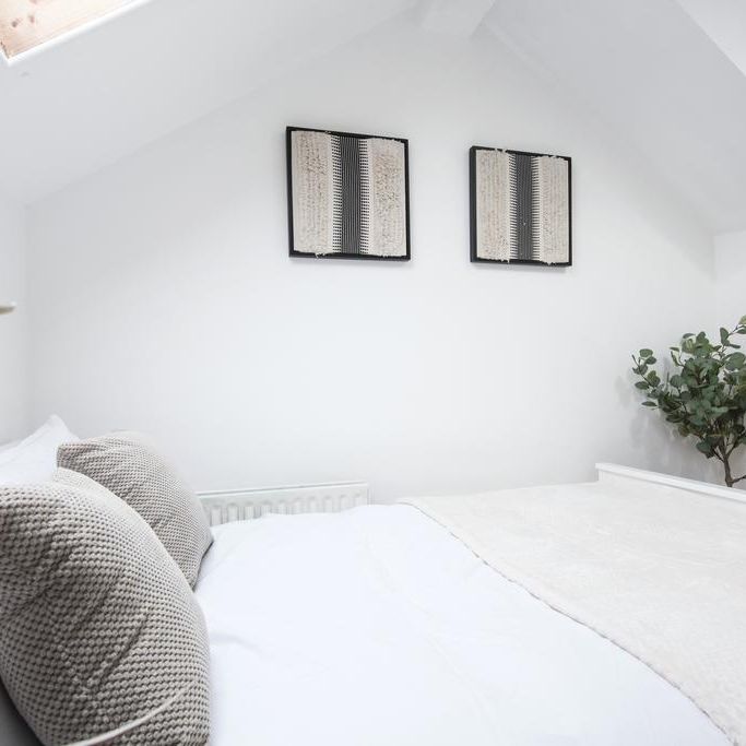 1 bedroom in a house share to rent - Photo 1