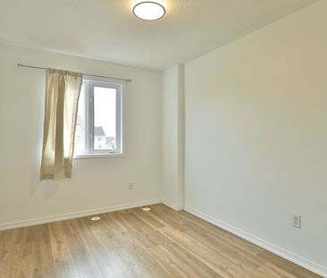 For Lease - 4975 Southampton Drive Unit# 317, Mississauga, Ontario - Photo 3