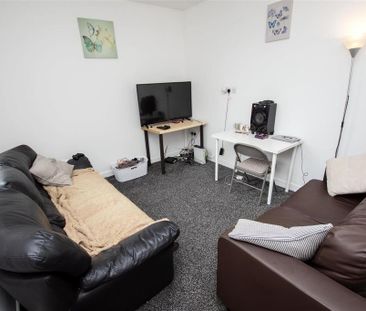 5 bedroom house to rent - Photo 4