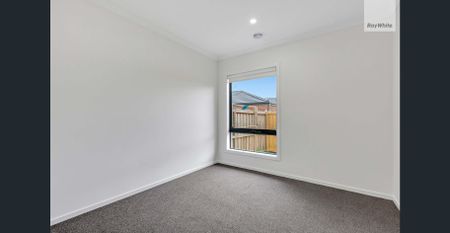 Brand New Comfort Living - Photo 3