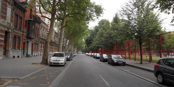 Location Appartement 2 pièces 33m² LILLE 59000 - Photo 3