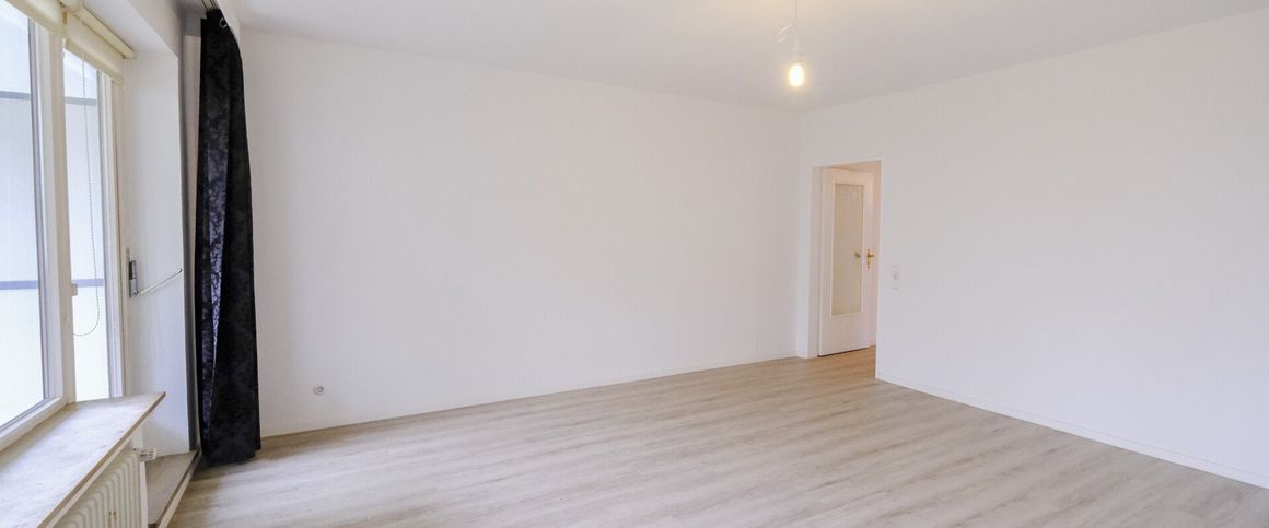 Helle, großzügige 2-Zimmer-Wohnung mit weitläufiger Terrasse in Schwachhausen! - Photo 1