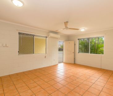 1/5 Yanda Street, Mount Louisa - Photo 5