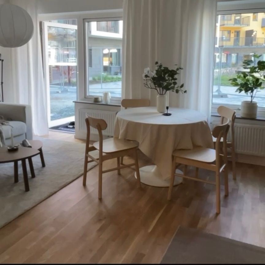 Famngatan, Västra Frölunda - Photo 1