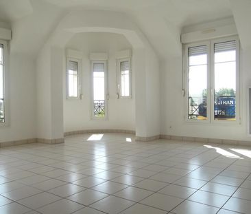 Location Appartement 4 pièces 83m² - Photo 2