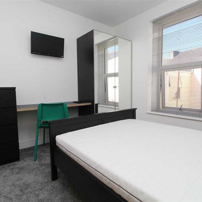 6 bedroom house share to rent - Photo 1