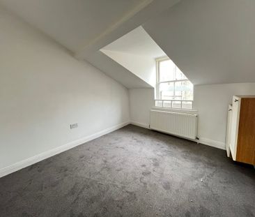 2 bed flat to rent in Albert Road, Bournemouth, BH1 - Photo 1