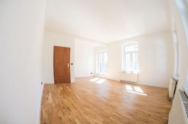 *** hochwertige ausgestattete Wohnung mit EBK *** - Foto 1