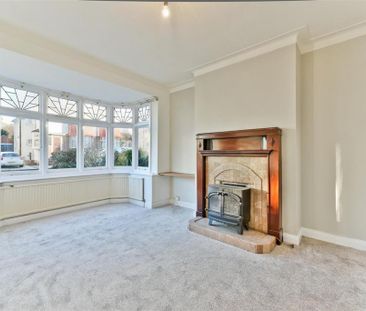 3 bedroom semi-detached house to rent - Photo 3