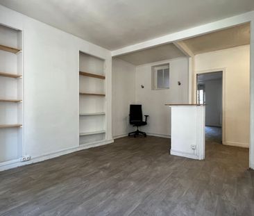 Appartement a louer Pantin - Loyer €950/mois charges comprises ** - Photo 1