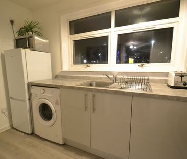 1 Bed Flat, St. Mungo Avenue, G4 - Photo 1