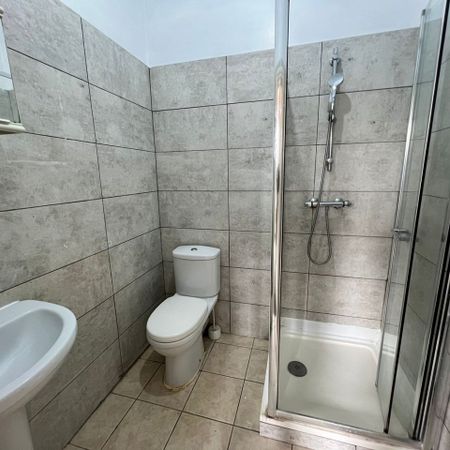 Studio Flat, Heron Mews, IG1 - Photo 3