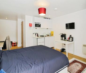 Studio to rent - Photo 5