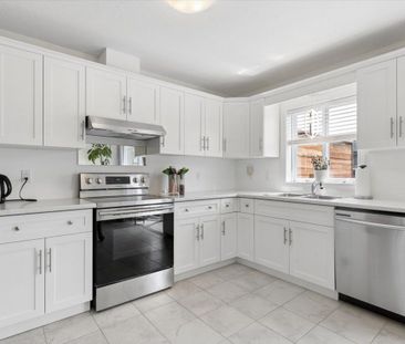 For Lease - 12 Ambrous Crescent, Guelph, Ontario - Photo 5