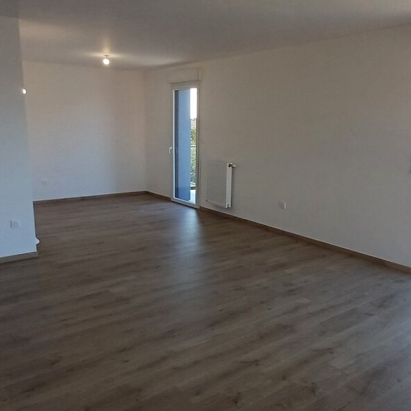 Location Appartement 3 pièces 79m² GRAVELINES 59820 - Photo 1