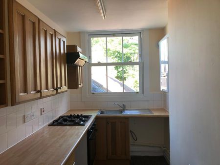 2 bedroom apartment to rent - Photo 4