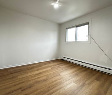 402 Rue Cadillac, Longueuil (Le Vieux-Longueuil), QC J4L - Photo 4