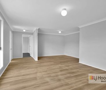 "Freshly Updated Spacious Family Home" - Photo 3