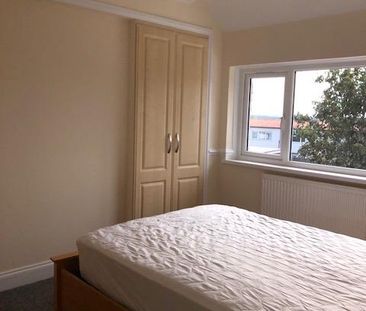 4 bedroom house of multiple occupation to rent - Photo 4