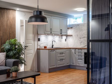 Hökbursvägen, Tumba - Foto 4