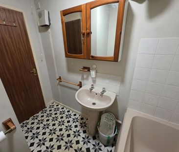1 Bed Flat, Rodeheath, LU4 - Photo 6
