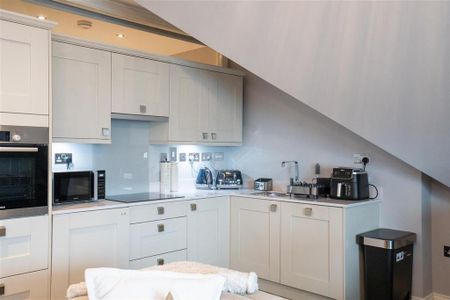 2 bedroom apartment to rent - Photo 5