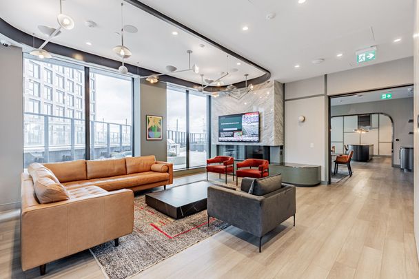 For Lease - 5 York Garden Way Unit# 808, Toronto, Ontario - Photo 1