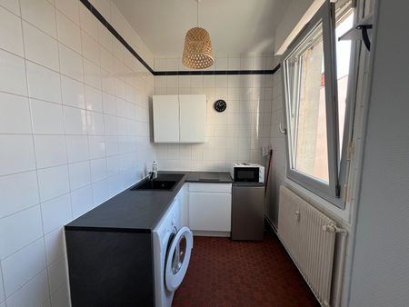 Location Appartement 1 pièce 26m² - Photo 3