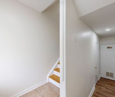 For Lease - 400 bloor Street Unit# 64, Mississauga, Ontario - Photo 3