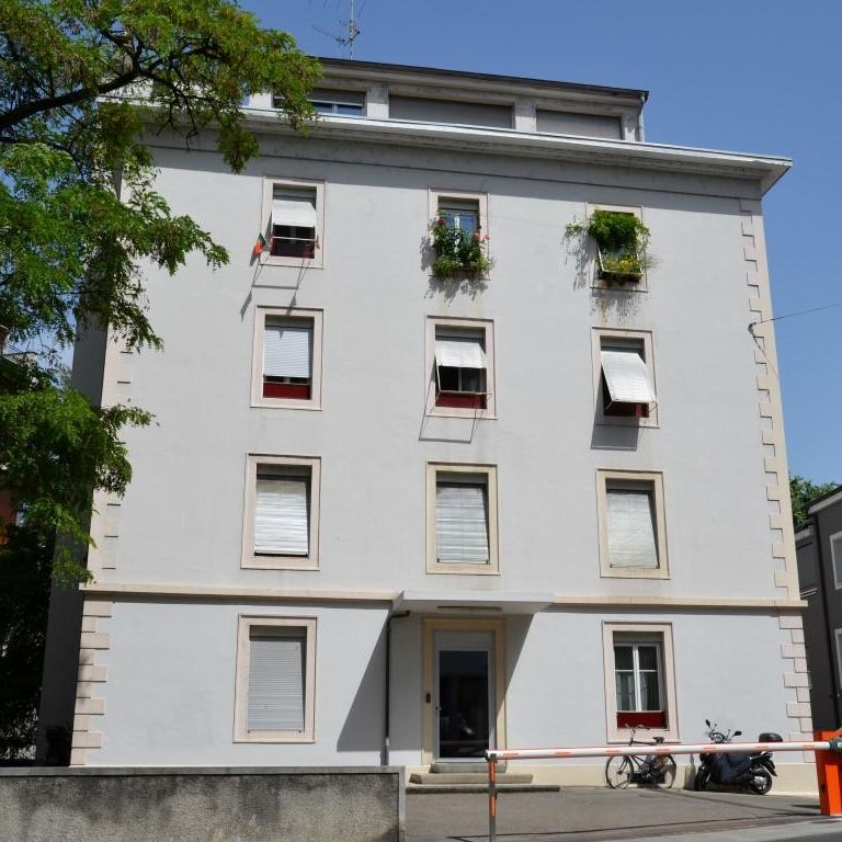 Logement de 2 pièces, d'environ 34 m2, sis au 2ème étage. Visites groupées sur place, sans inscription, mardi 13 mai 2025 de 13h15 à 13h30. - Foto 1