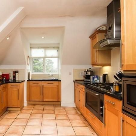 2 bedroom penthouse to rent - Photo 1