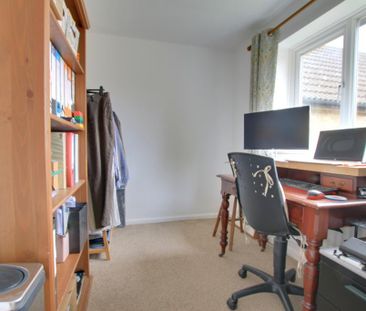 4 bedroom detached house to rent - Photo 6