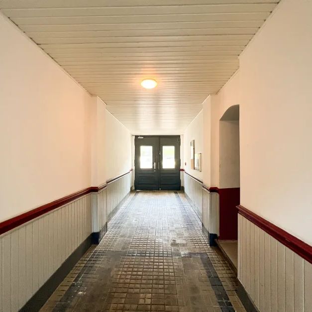 Nachbar Oberbaumbrücke!! Liebevoll möblierte 2 Zimmerwohnung sucht neuen Mieter - Photo 1