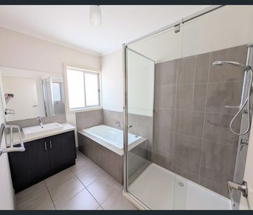 Wonderful Location! - Photo 2