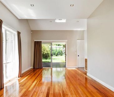 6 Canterbury Road, Montrose - Photo 3