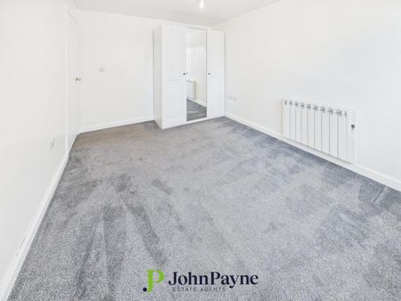 2 bedroom maisonette to rent - Photo 5