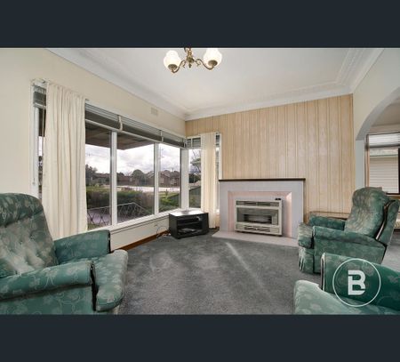30 Margaret Street, Wendouree, Vic 3355 - Photo 4